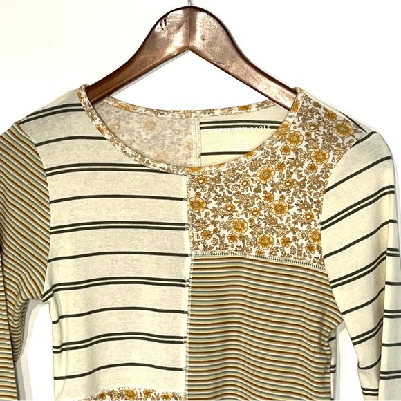 American Eagle patchwork long sleeve mixed print tee round neck cotton medium - Picture 4 of 8